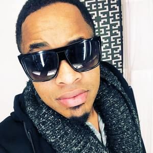 Meet your Posher, Kenneth